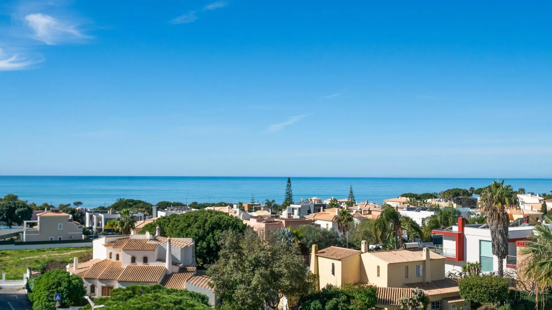 Albufeira Beach Apartment Guia  Portugal