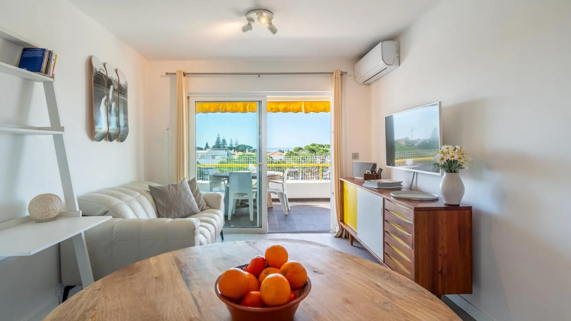 Albufeira Beach Apartment Guia