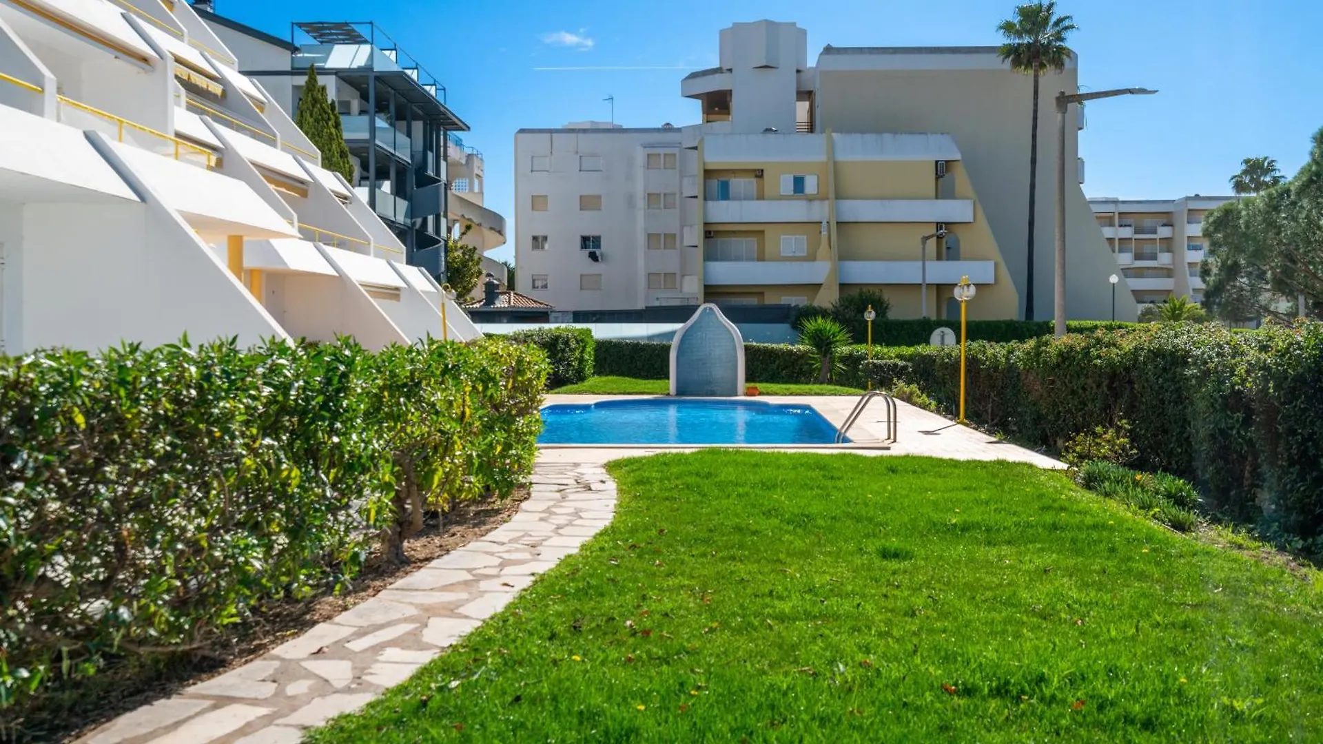 Albufeira Beach Apartment Guia   Guia (Faro)