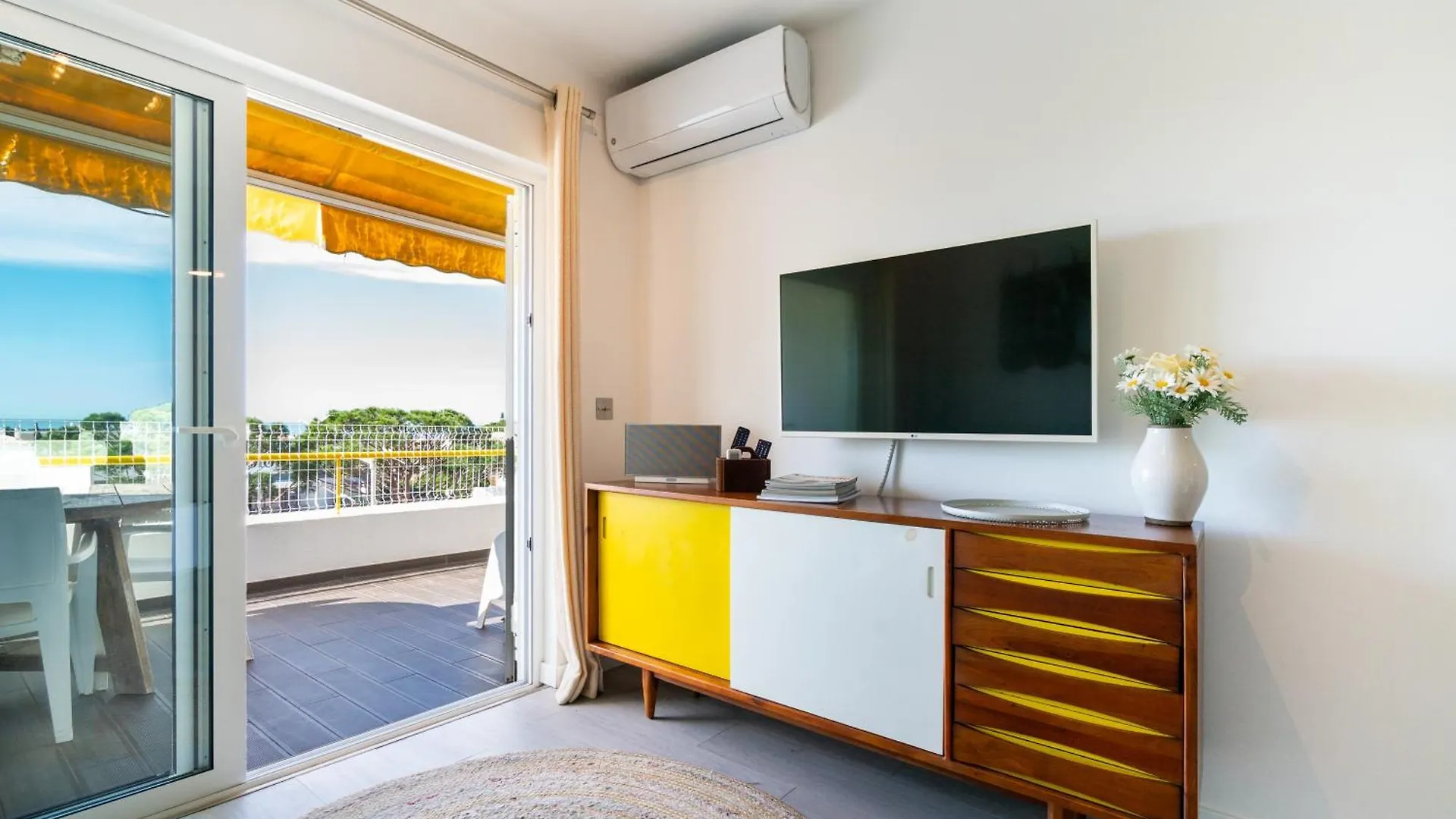 Albufeira Beach Apartment Guia  Guia (Faro)