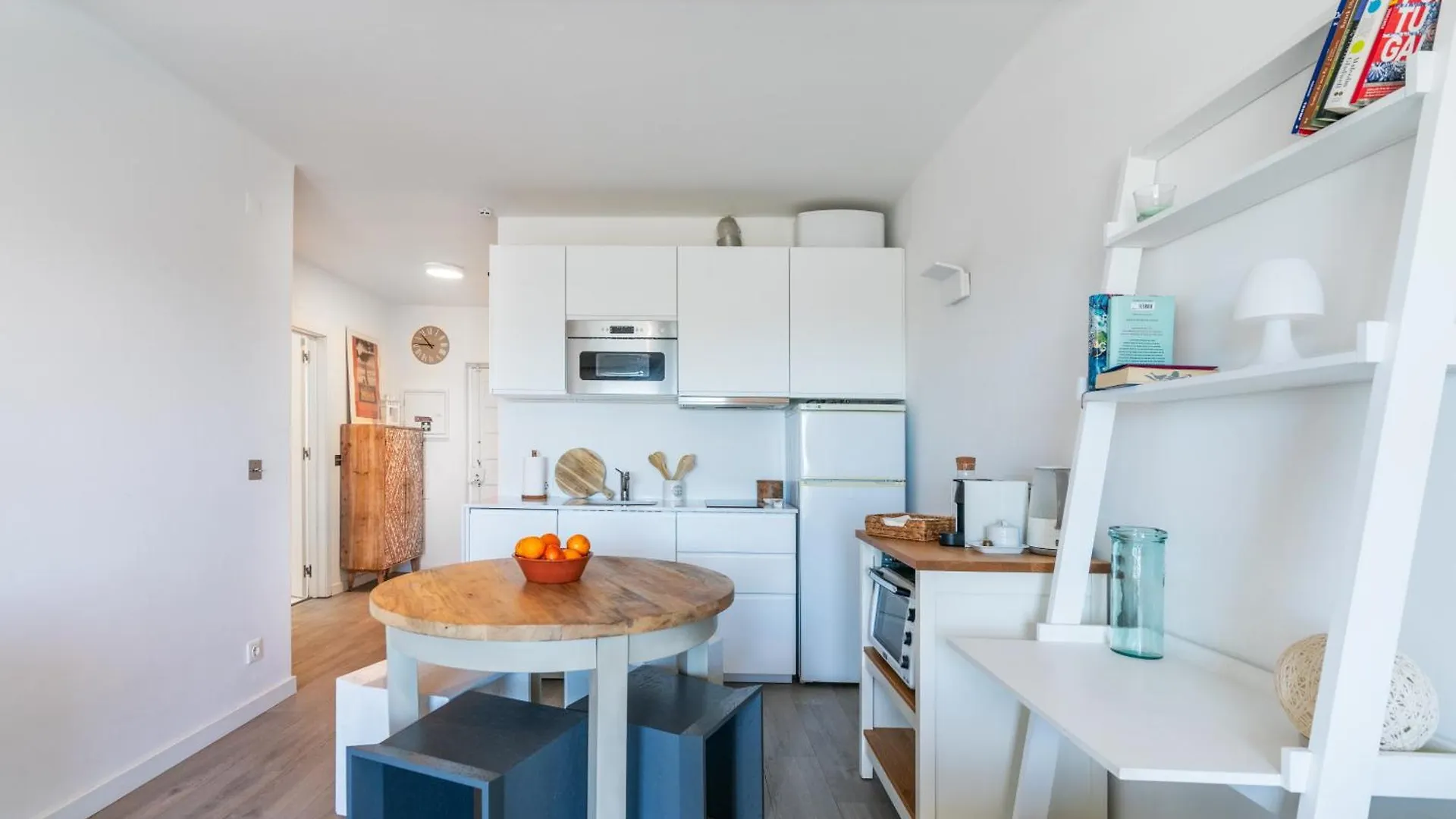Albufeira Beach Apartment Guia  Portugal