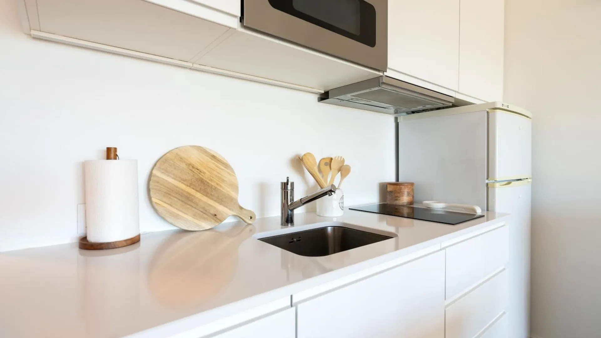 Albufeira Beach Apartment Guia